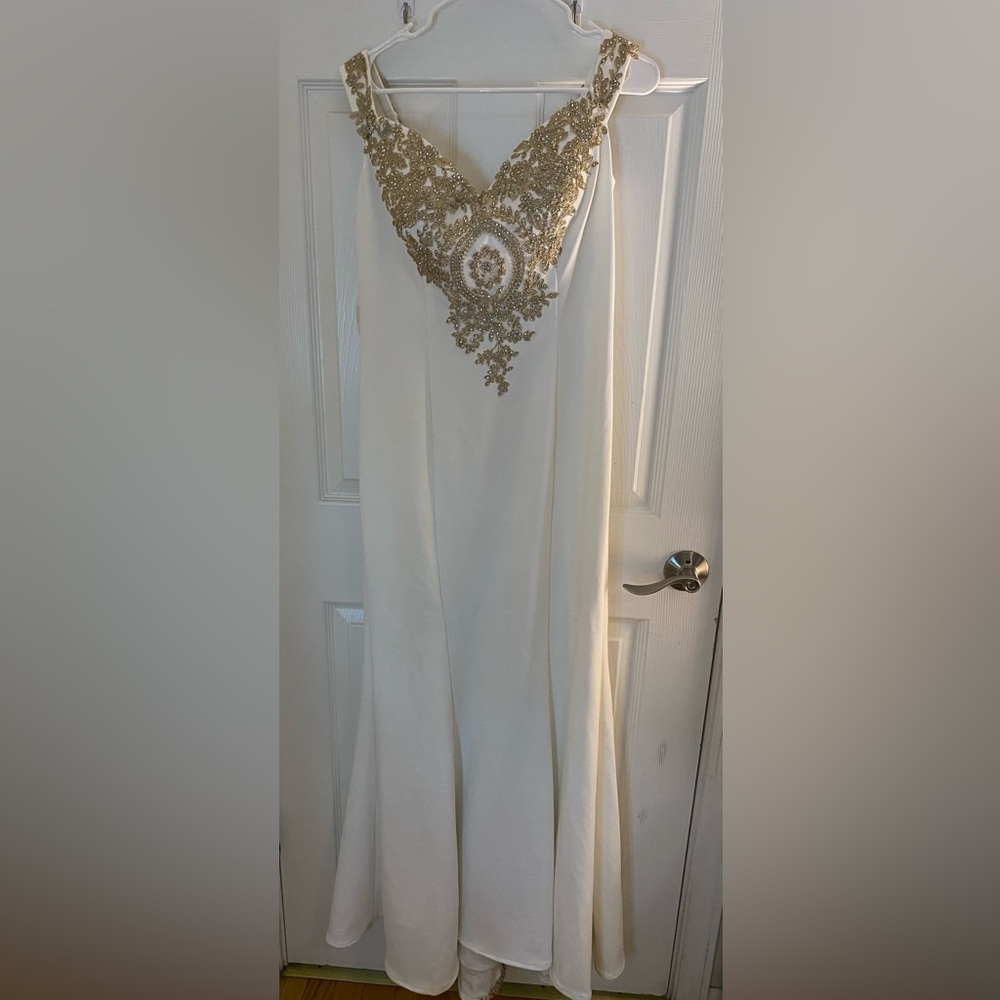 long white/gold dress only worn it once perfect for wedding prom or any party!